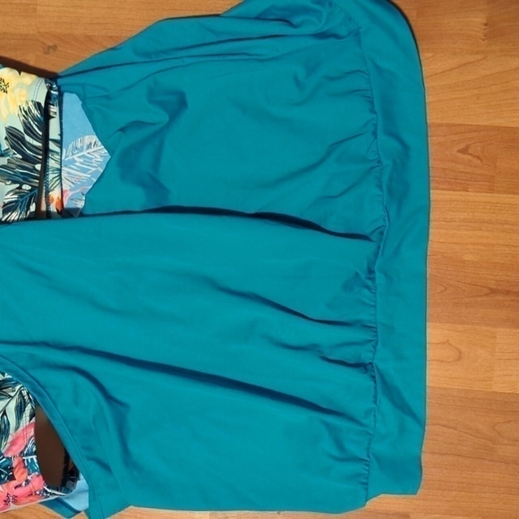 Nwt tankini bathing suit top new tropical flowers 18W cacique gorgeous - Picture 6 of 11